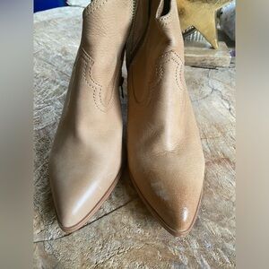 Used! FRYE Reina Leather Zip Ankle Booties Sand Sz 9.5M. No box.